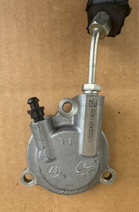 37200348c Harley-davidson 17-22 Electra Glide Clutch Actuator Slave Cylinder Line Eg1