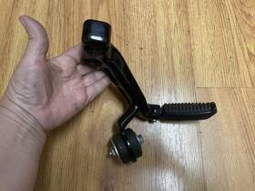 51047-08 Harley-davidson Xr1200 Rear Footpeg And Bracket