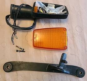 22870-438-610 Oemparts Genuine Honda Cb 900 Fe F2 Bol Dftor 1979-1984 Front Left Turn Signal Support Oem